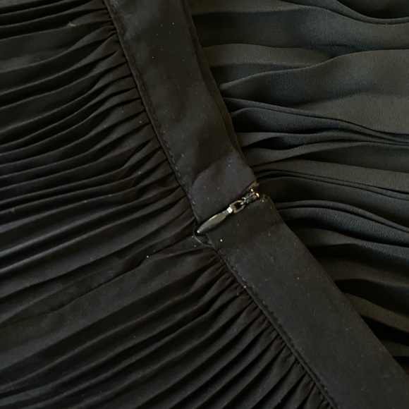 New size :small - Picture 3 of 3